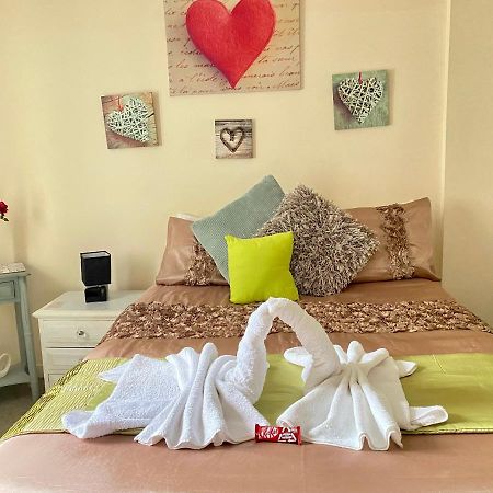 Lovely Double Room With Private Bathroom And Double Room With Shared Toilet & Parking Free Эдинбург Экстерьер фото